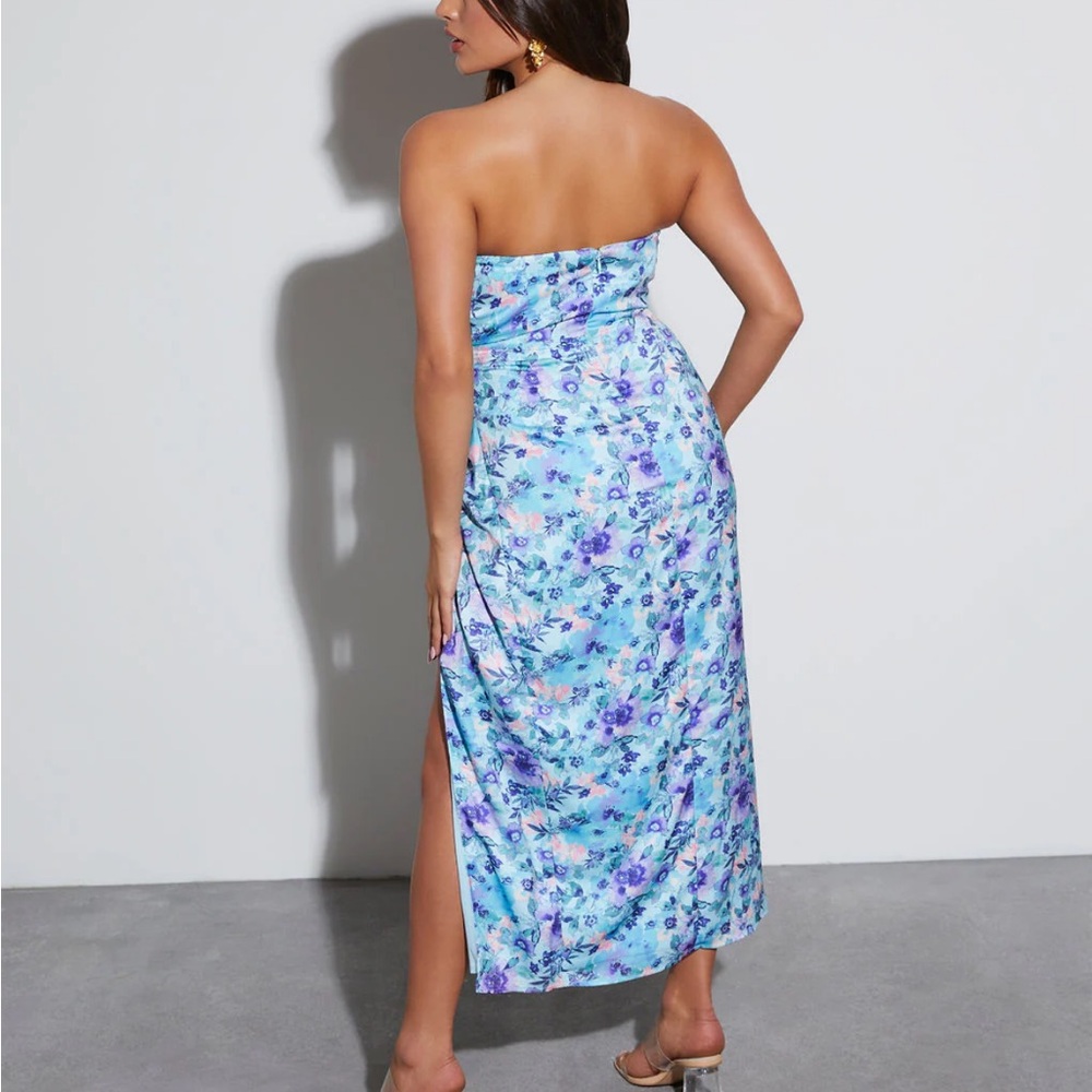 LAST CHANCE Vici Strapless Floral Dress - Picture 2 of 6